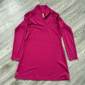 LOLE TUNIC | M | Magenta